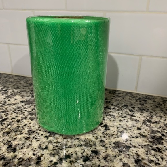 Tulle 4 XL Rolls Kelly Green 6” Tulle New Excellent Quality NWT NEW - Picture 4 of 6